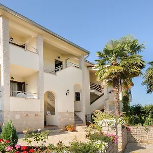  Apartment Marizela